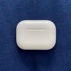 Apple AirPods Pro with Charging Case